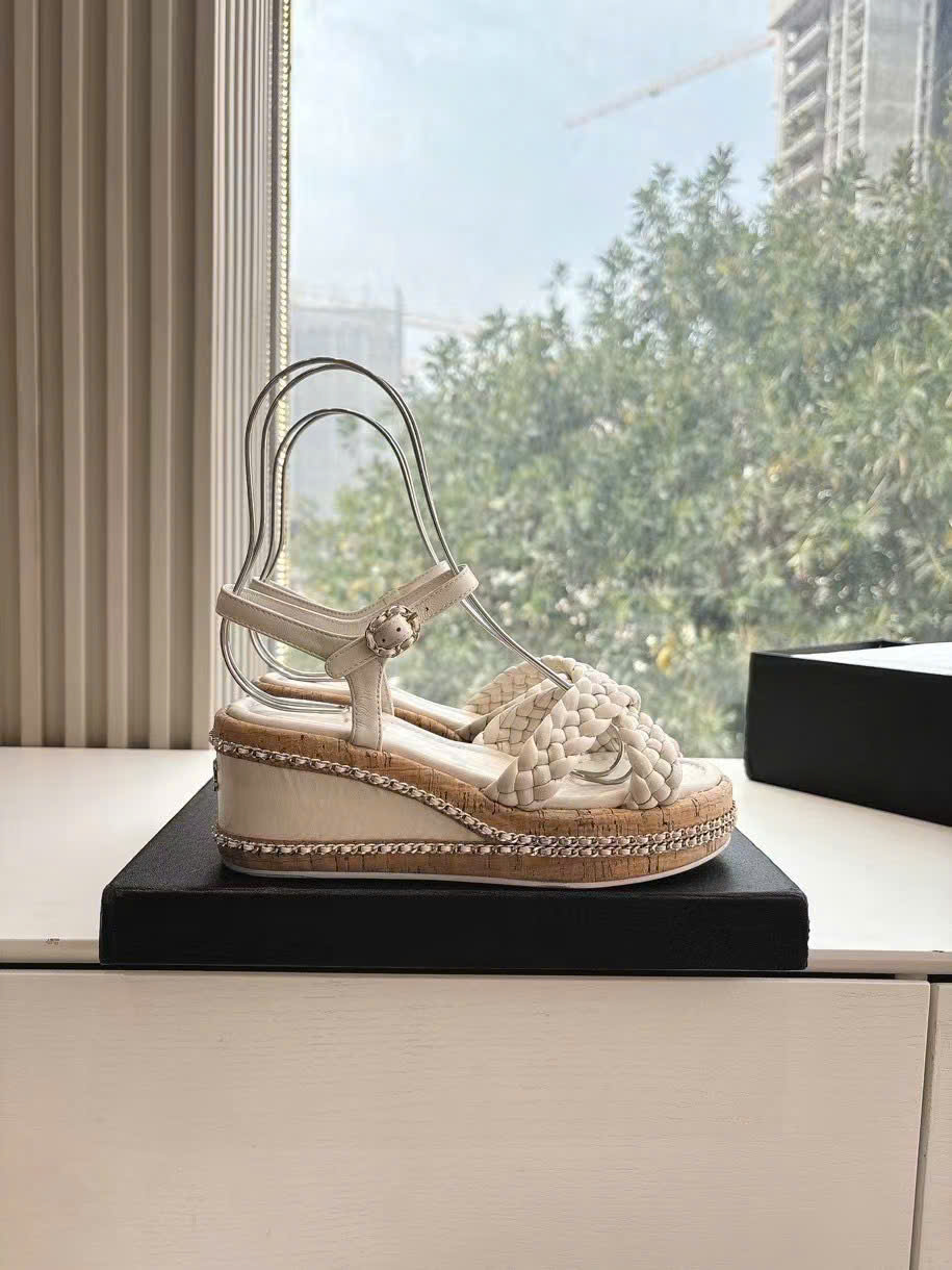 (1:1 replica) Chanel Wedges Women s Sandals New Collections 2025
