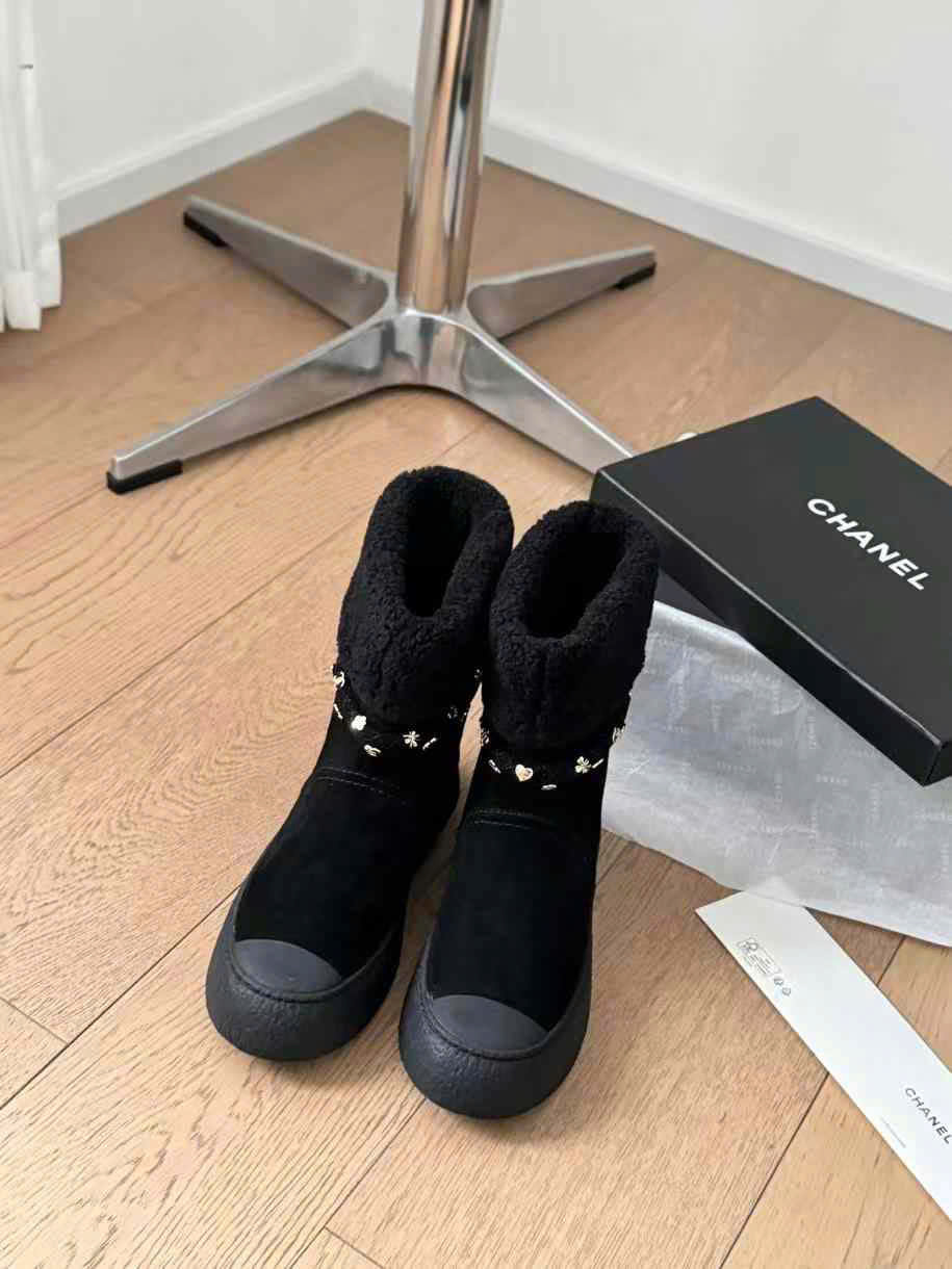 (1:1 replica) Chanel UGG Boots New Collections