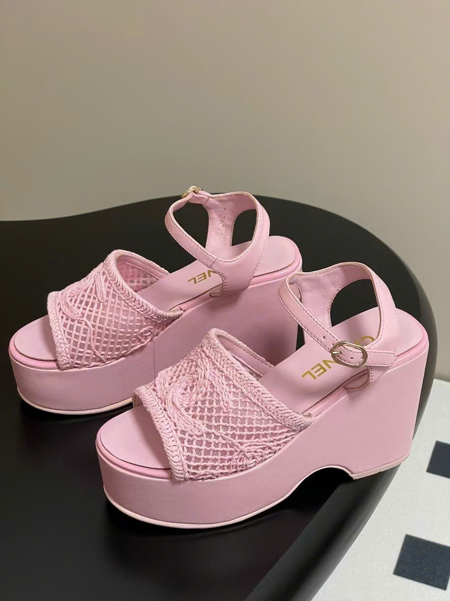 (1:1 replica) Chanel Vintages C Logo Wedges Sandal 10cm
