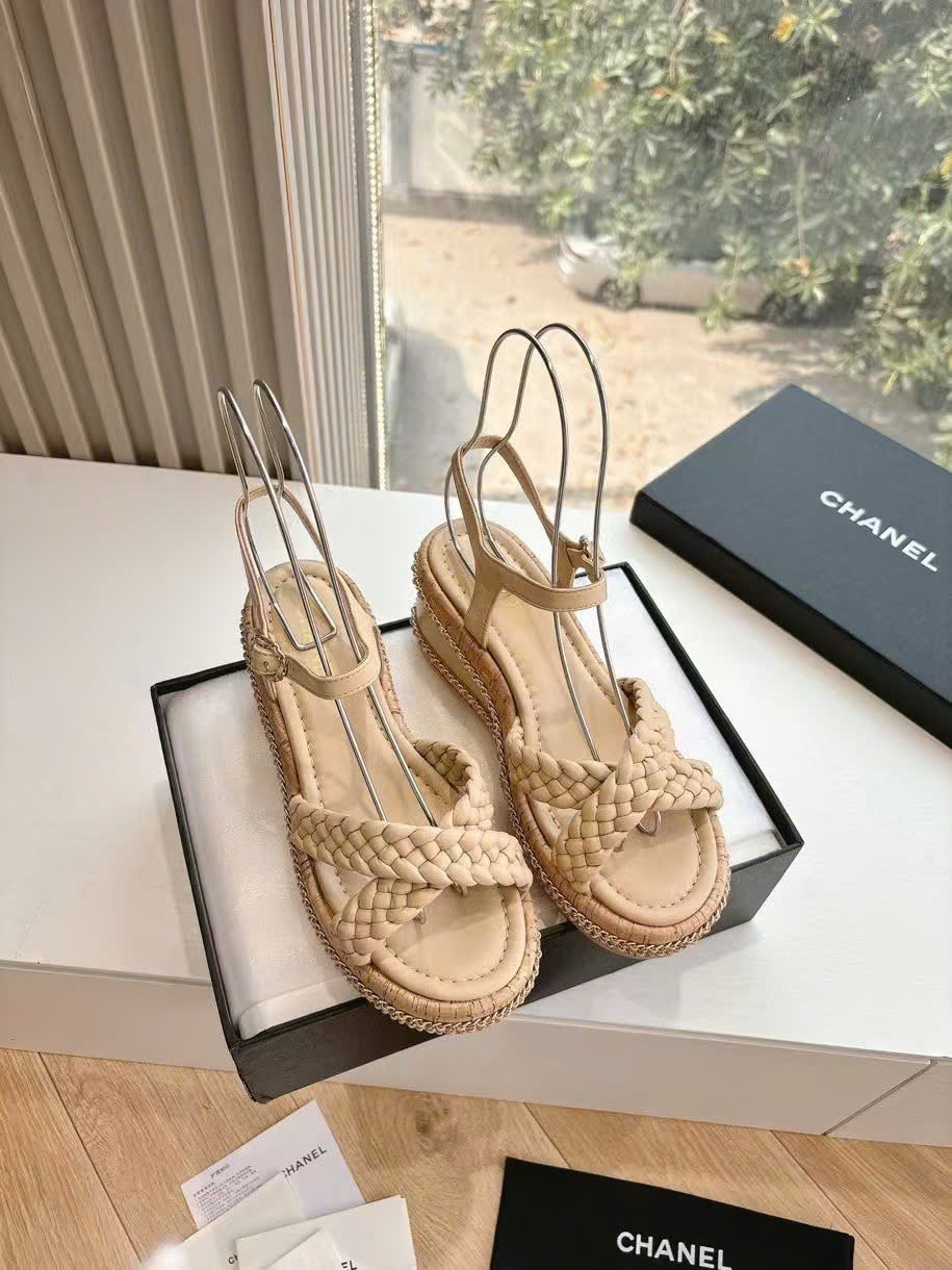 (1:1 replica) Chanel Wedges Women s Sandals New Collections 2025