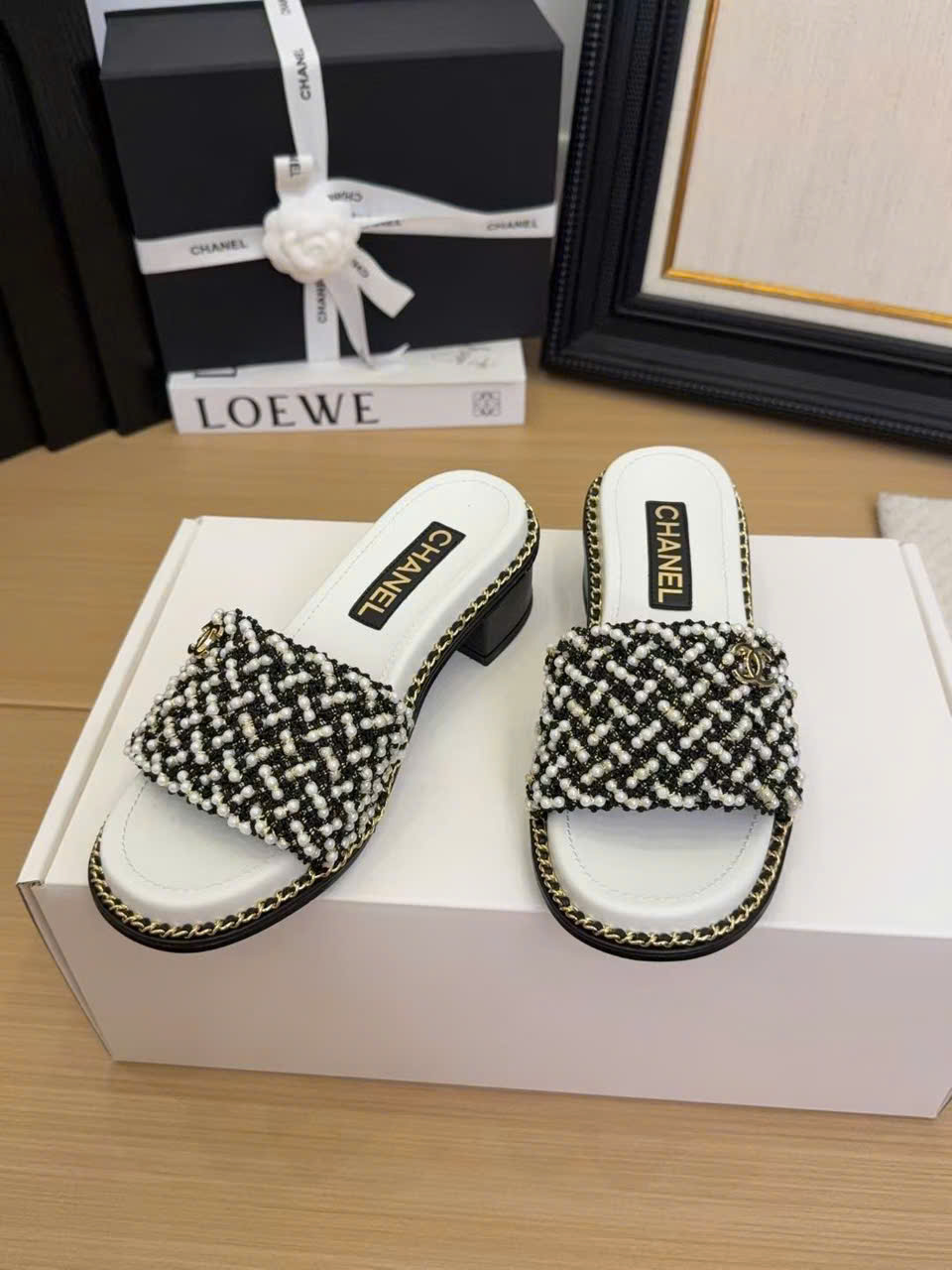 (1:1 replica) Chanel C Logo Women s Sandal New Arrivals