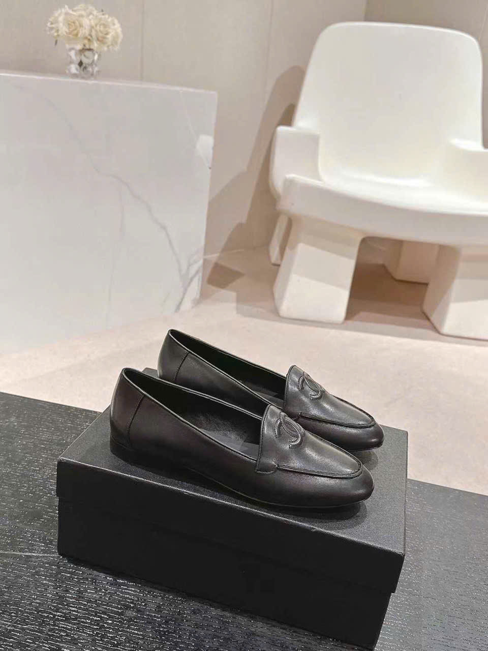 (1:1 replica) Chanel C Logo Moka Shoes