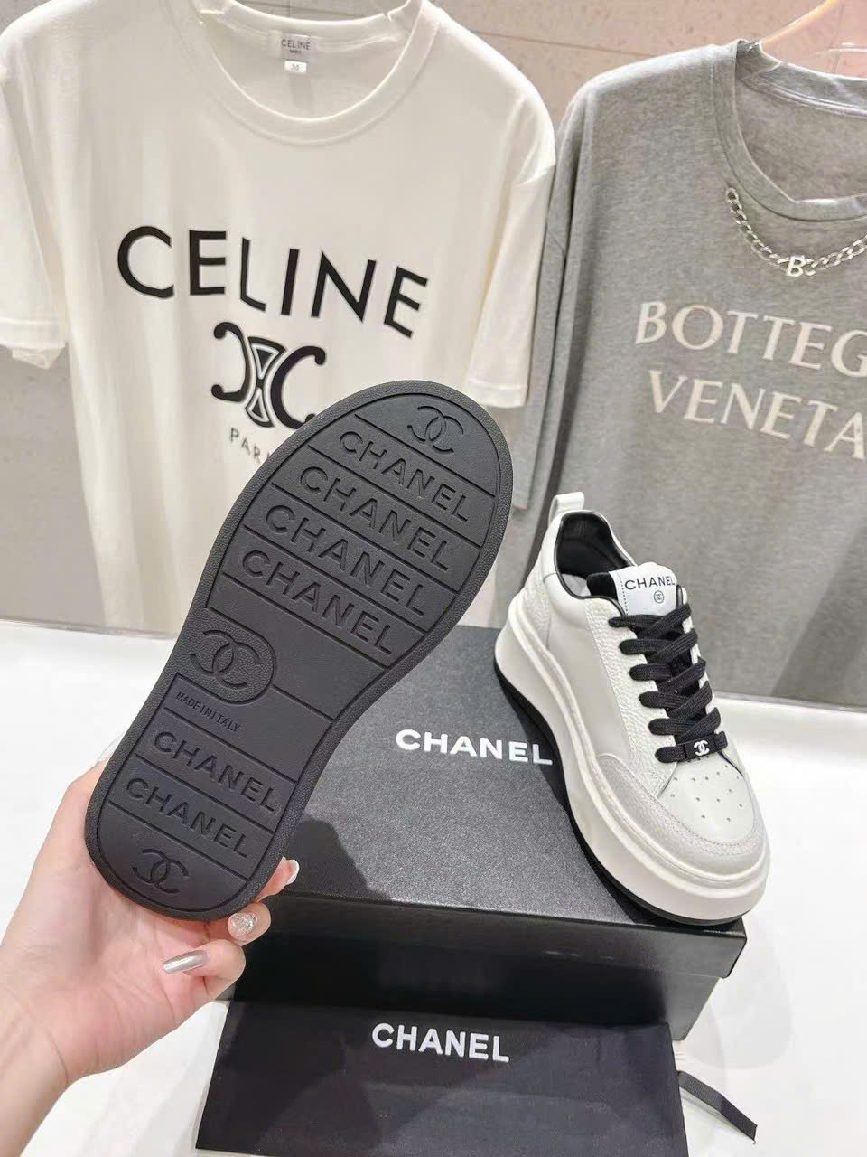(1:1 replica) Chanel C Logo Sneakers Women s Shoes