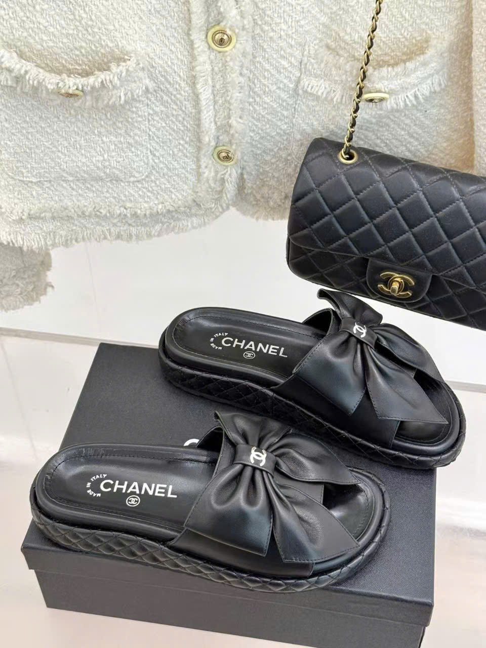 (1:1 replica) Chanel C Logo Women s Sandals