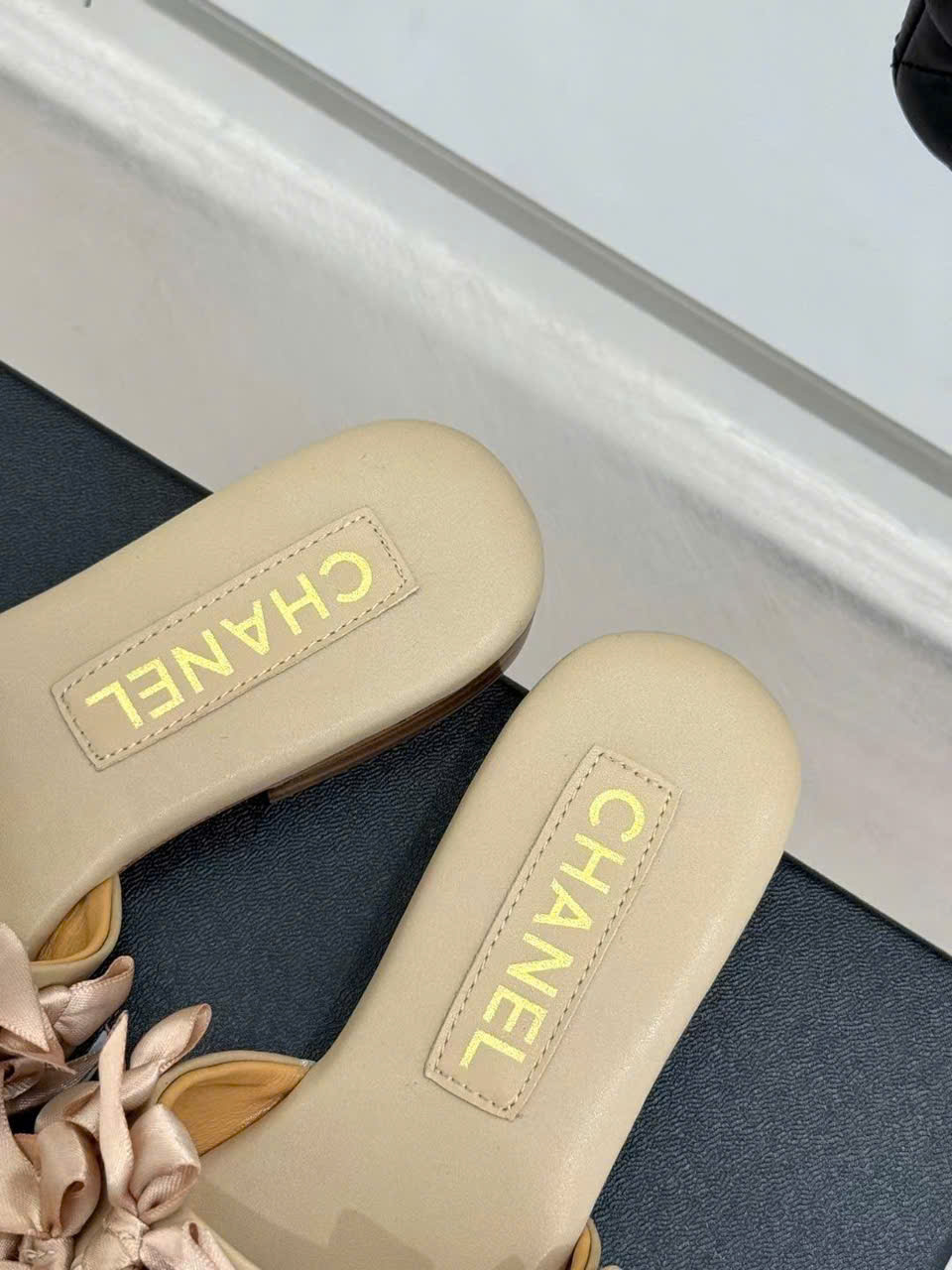 (1:1 replica) Chanel Women s Slides New Collections