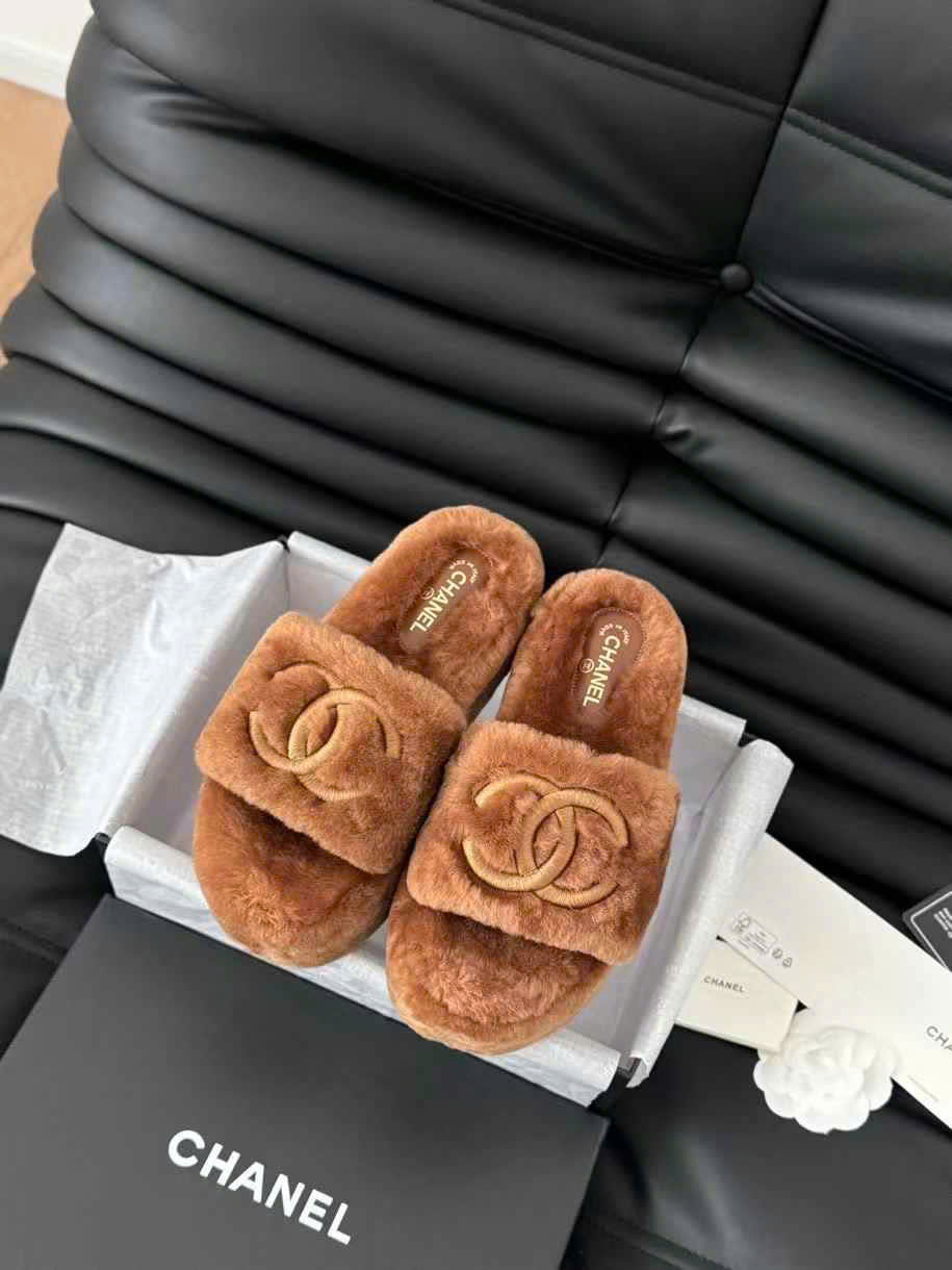 (1:1 replica) Chanel Rubber Sole Fur Slippers