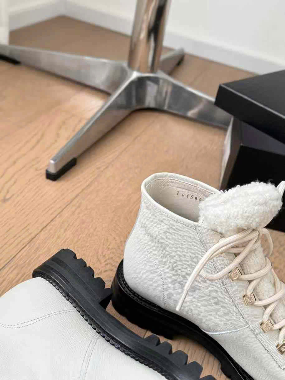 (1:1 replica) Chanel Oxfords Shoes New Arrivals