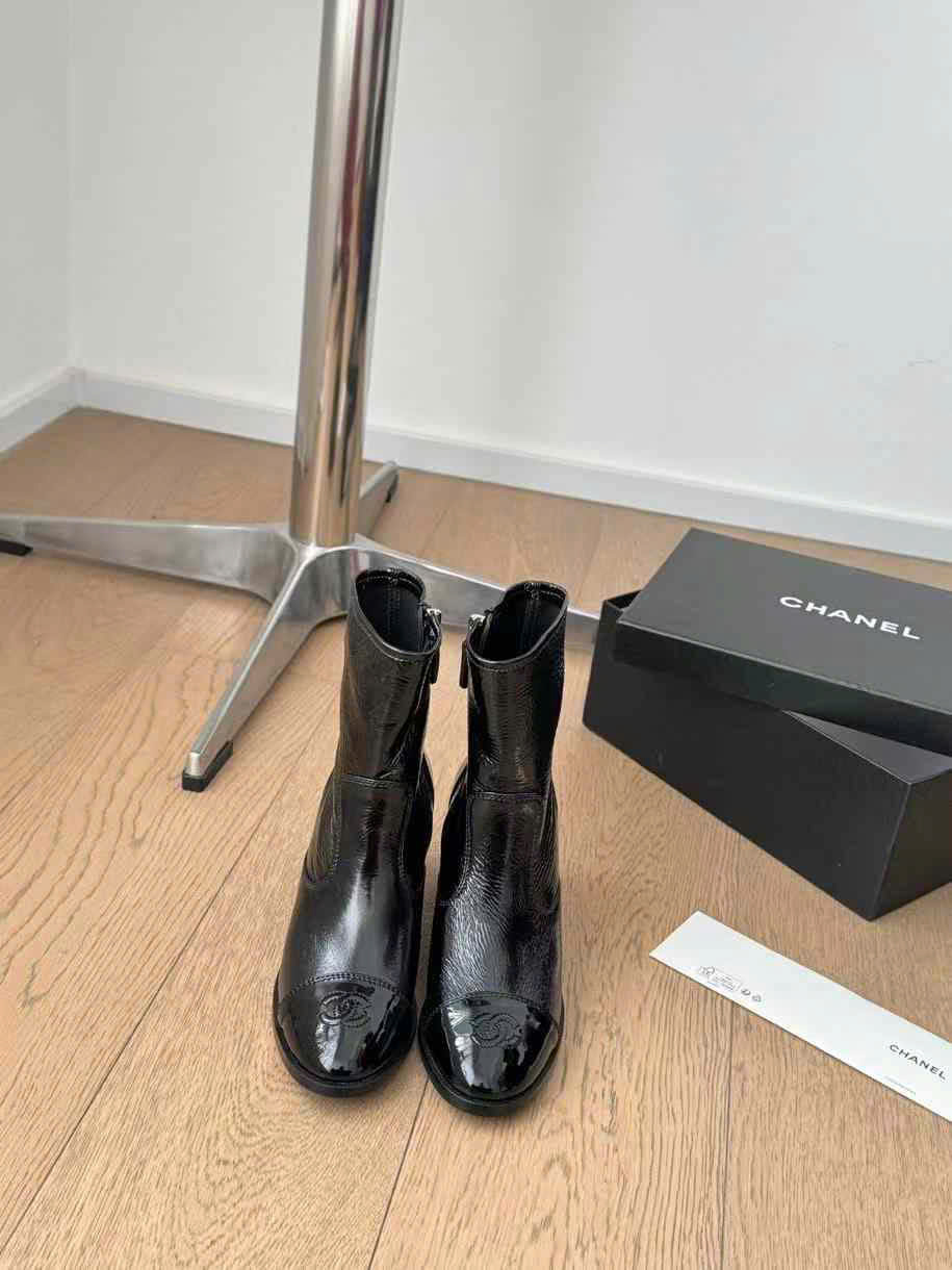 (1:1 replica) Chanel C Logo Ankle Boots