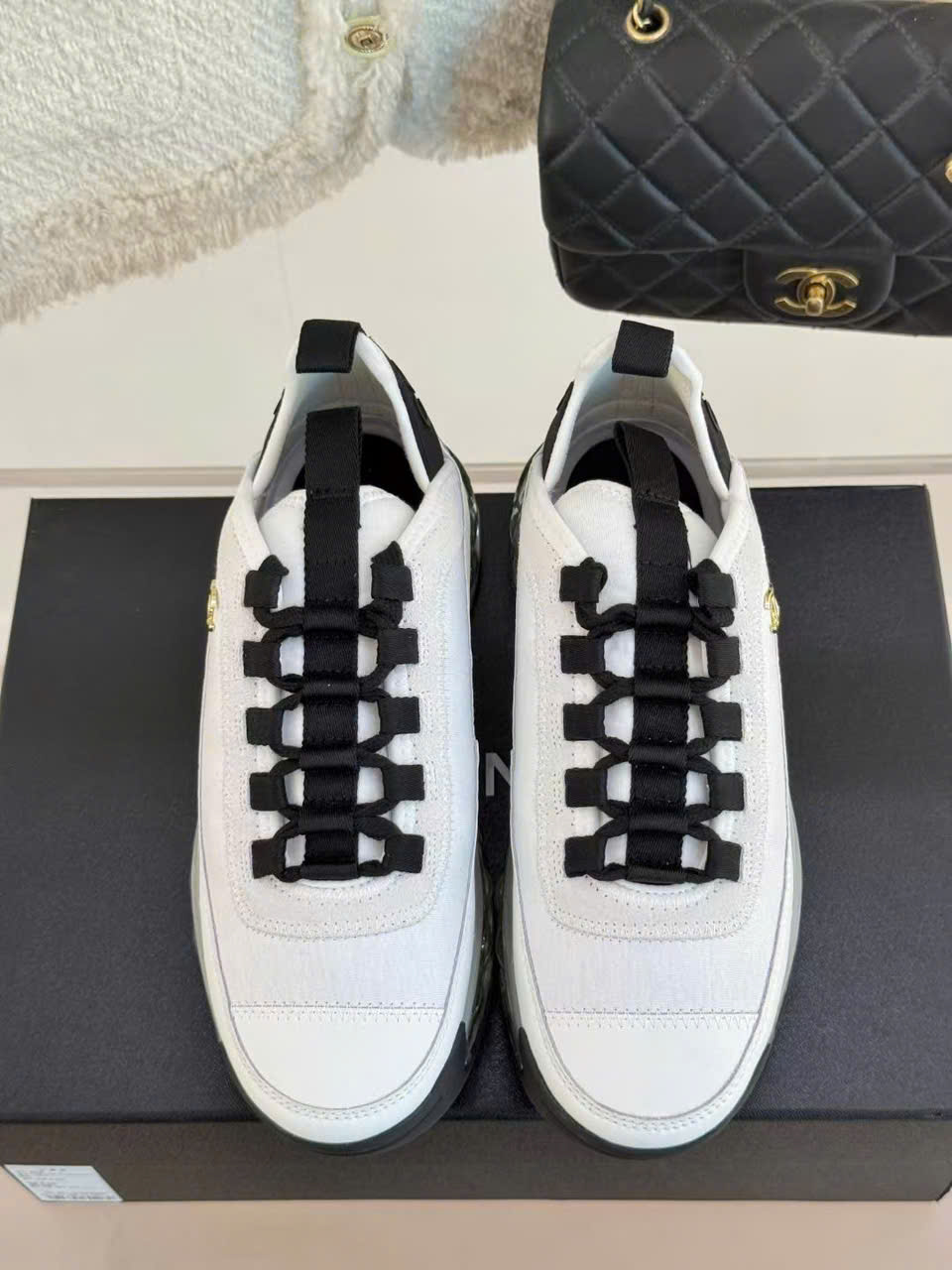 (1:1 replica) Chanel Sneaker C Logo Unisex Shoes