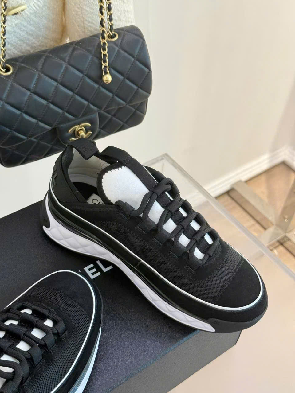 (1:1 replica) Chanel Sneaker C Logo Unisex Shoes