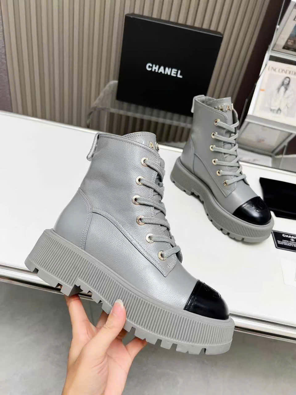 (1:1 replica) Chanel Platform Martin Boots