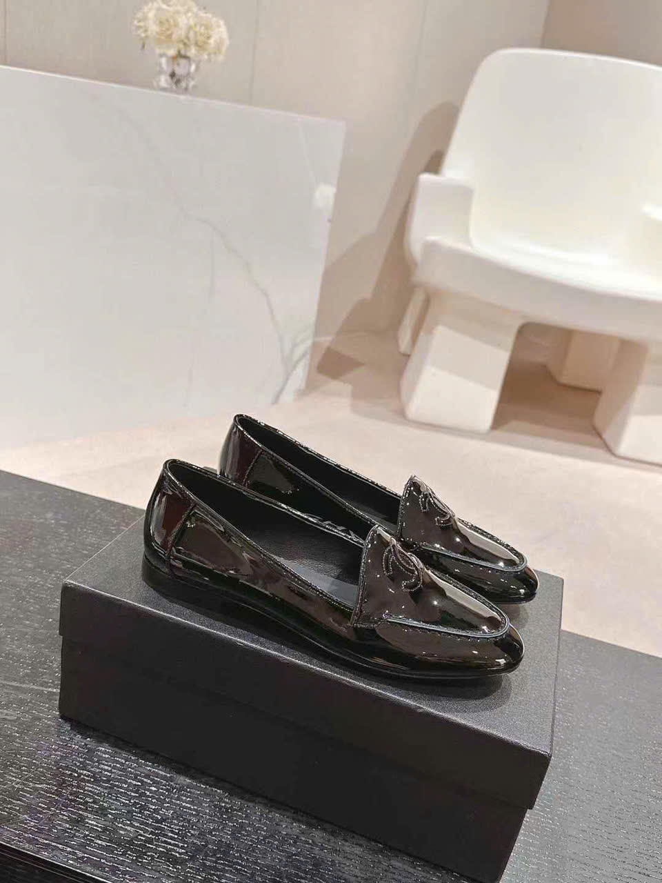 (1:1 replica) Chanel C Logo Moka Shoes