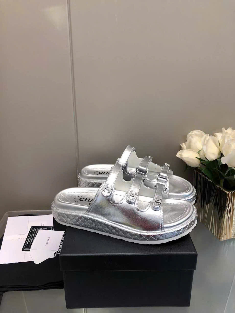 (1:1 replica) Chanel Leather Women s Sandal