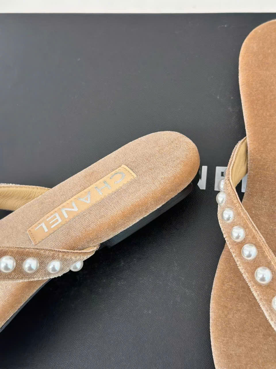 (1:1 replica) Chanel Women s Flip Flops Thongs