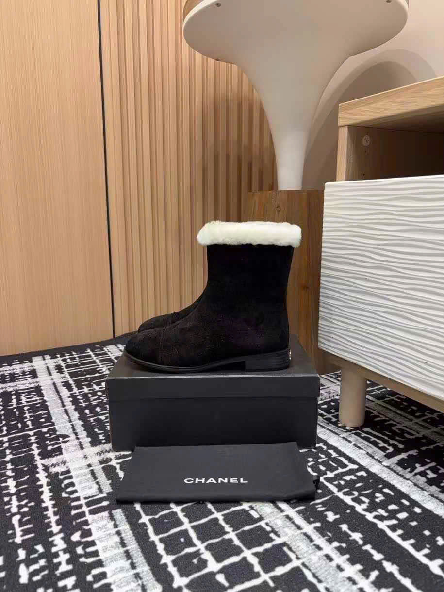 (1:1 replica) Chanel Sheep s fleece Boots