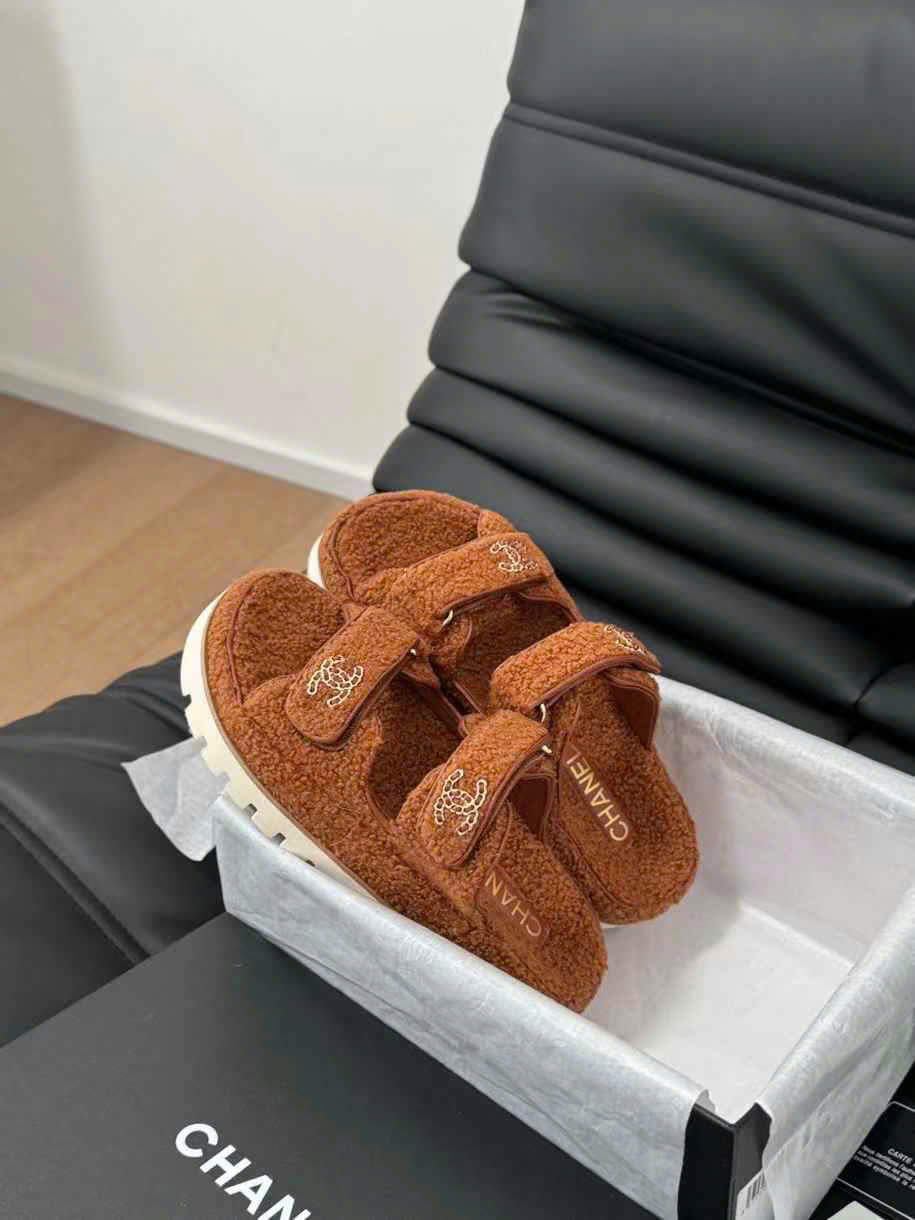 (1:1 replica) Chanel Wool Slipper Sandals