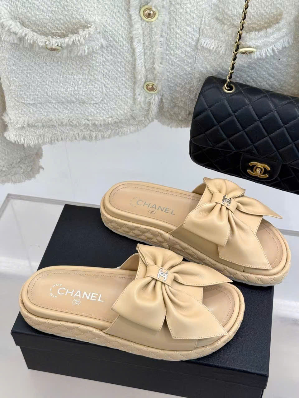 (1:1 replica) Chanel C Logo Women s Sandals
