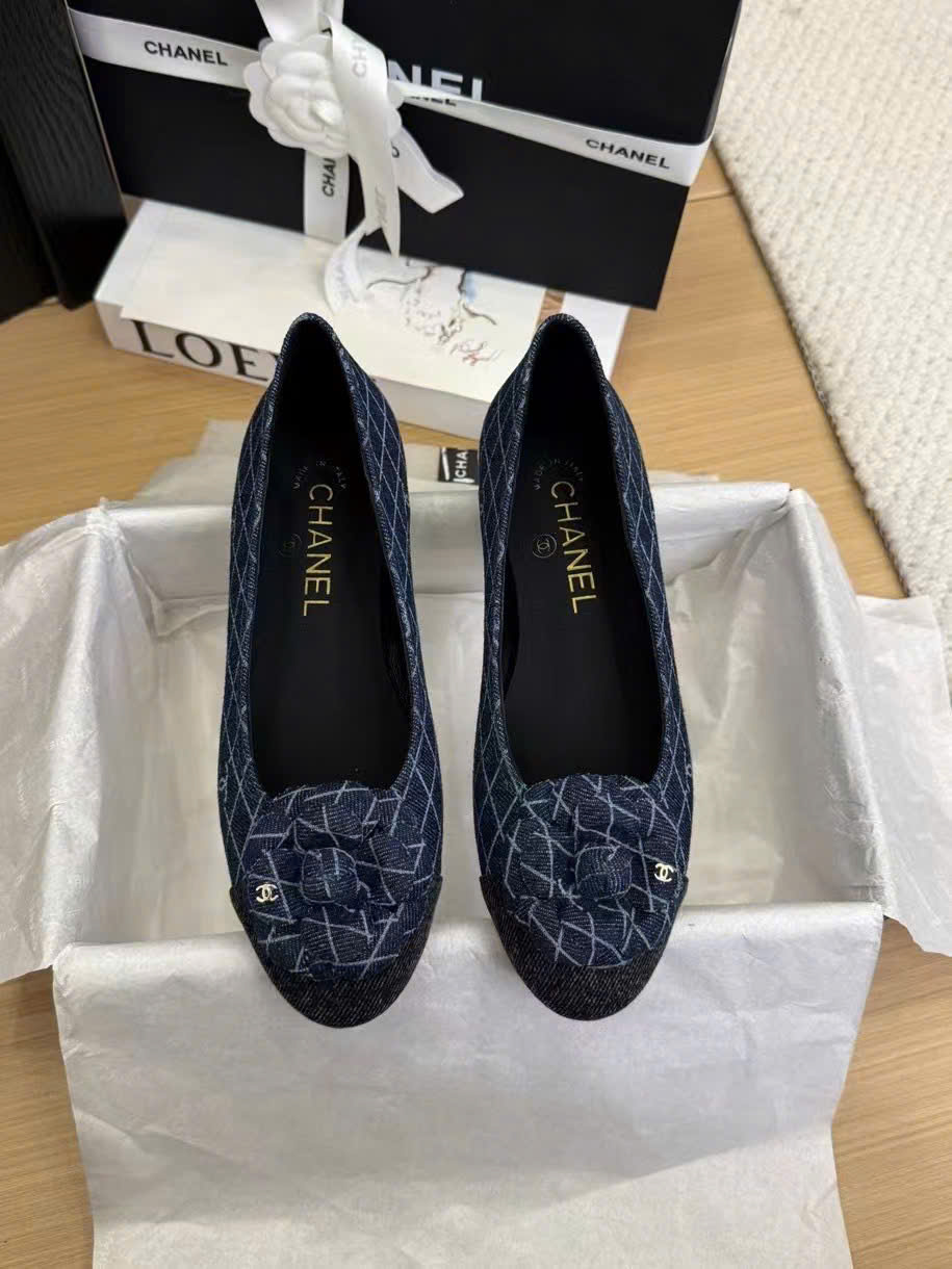 (1:1 replica) Chanel Vinatges Monogram Women s Shoes