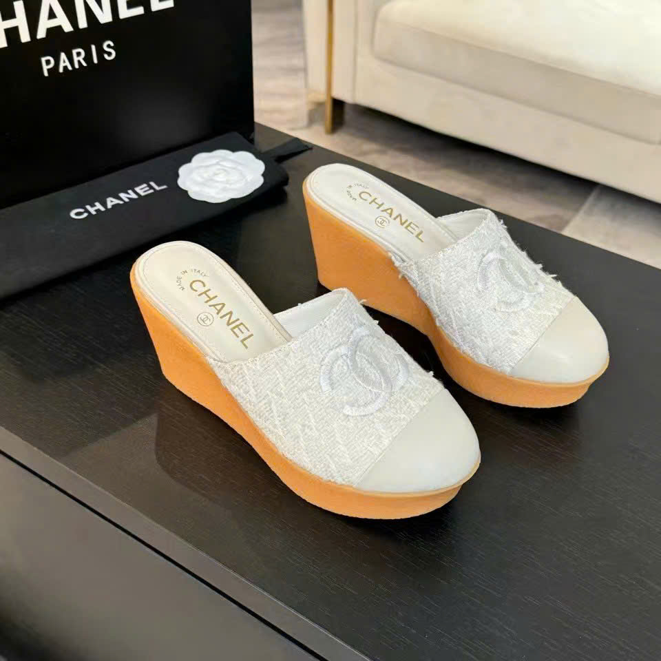 (1:1 replica) Chanel C Logo Wedges Open Back Shoes