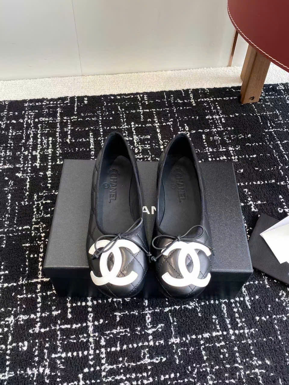 (1:1 replica) Chanel C-Logo Leather Vintages Shoes