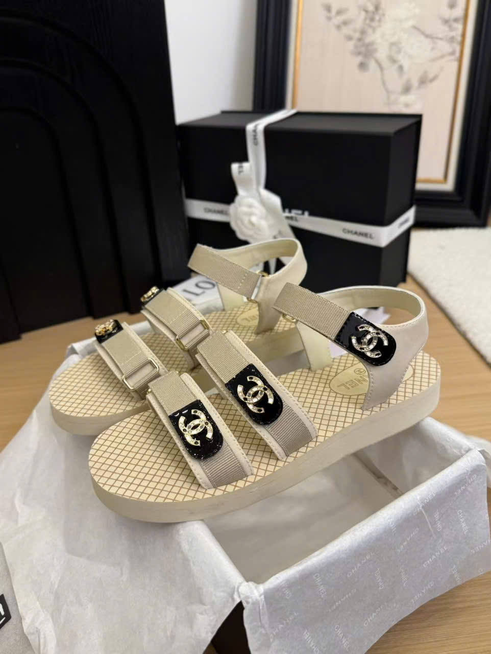 (1:1 replica) Chanel C Logo Women s Flat Sandals