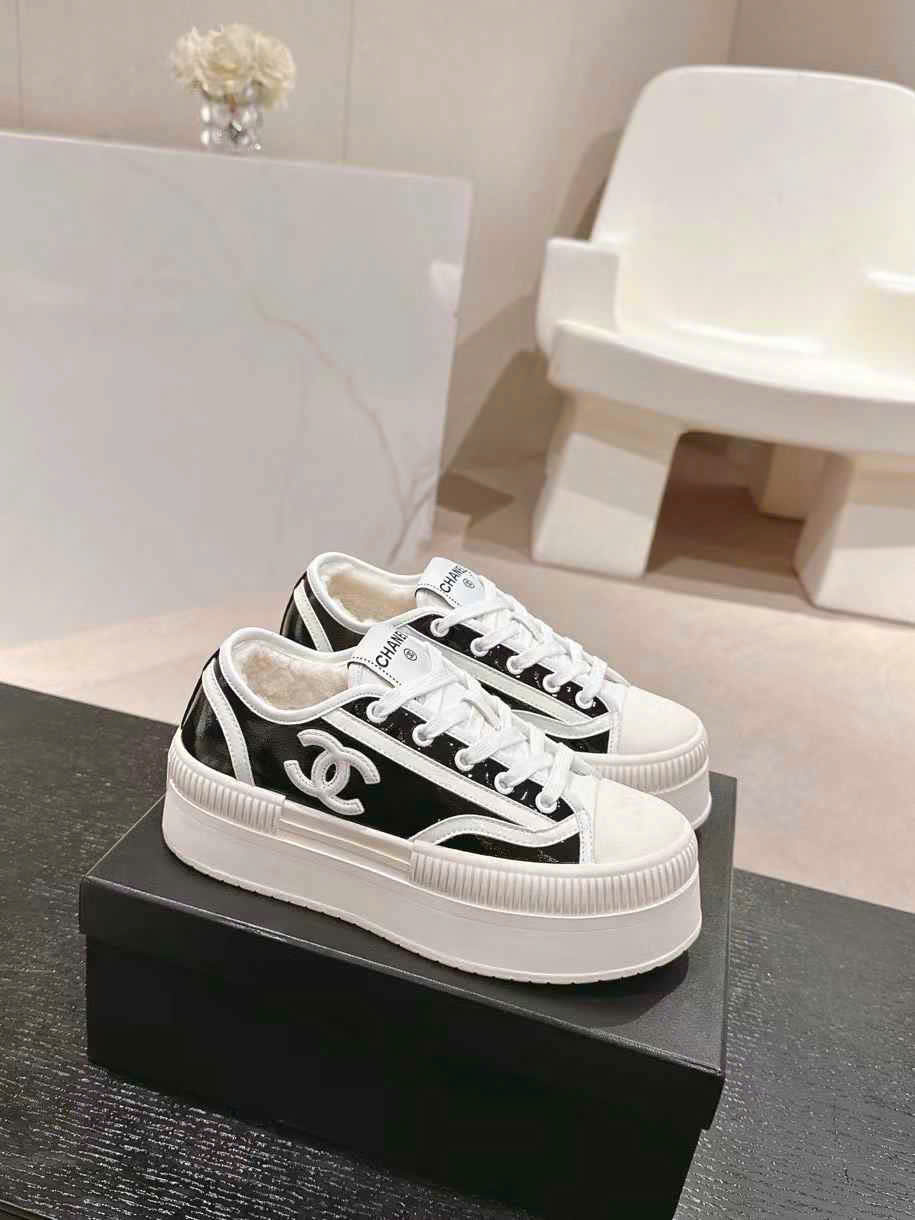 (1:1 replica) Chanel C Logo Sneakers Shoes