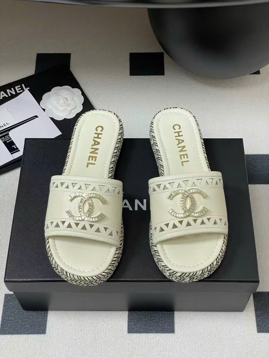 (1:1 replica) Chanel C Logo Women s Slides 2025