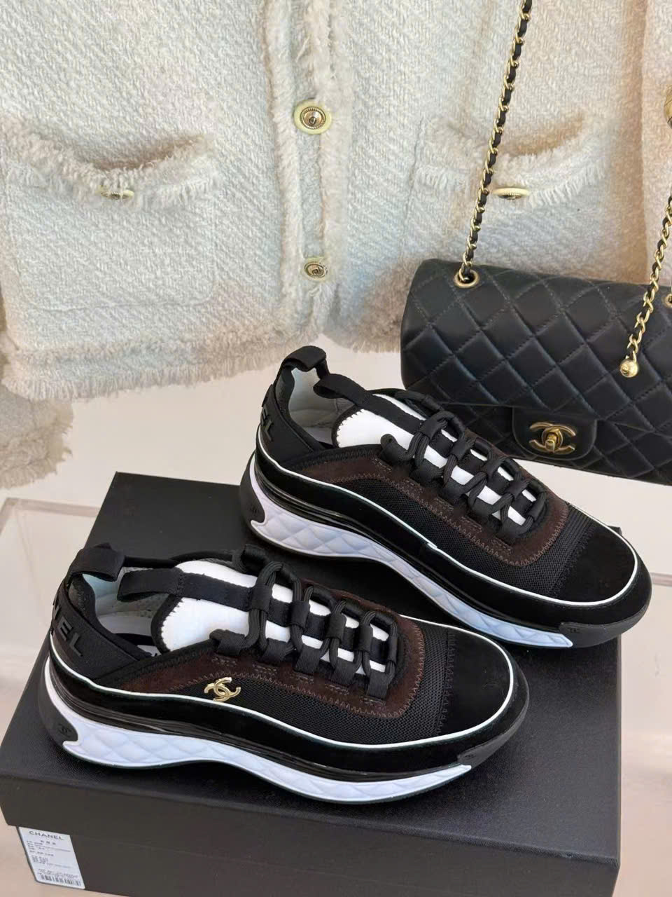 (1:1 replica) Chanel Sneaker C Logo Unisex Shoes