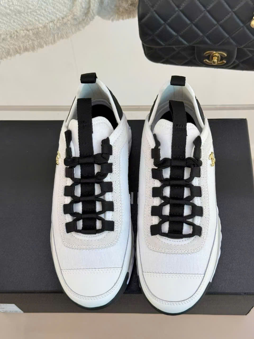 (1:1 replica) Chanel Sneaker C Logo Unisex Shoes