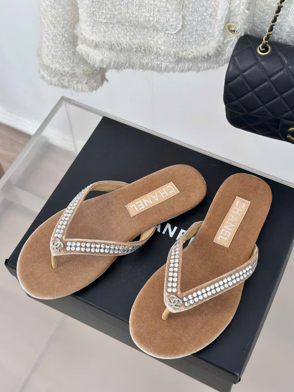 (1:1 replica) Chanel Women s Flip Flops Thongs