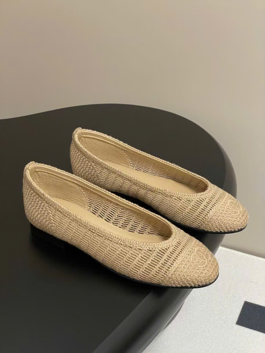 (1:1 replica) Chanel C-Logo Summer Shoes 2025