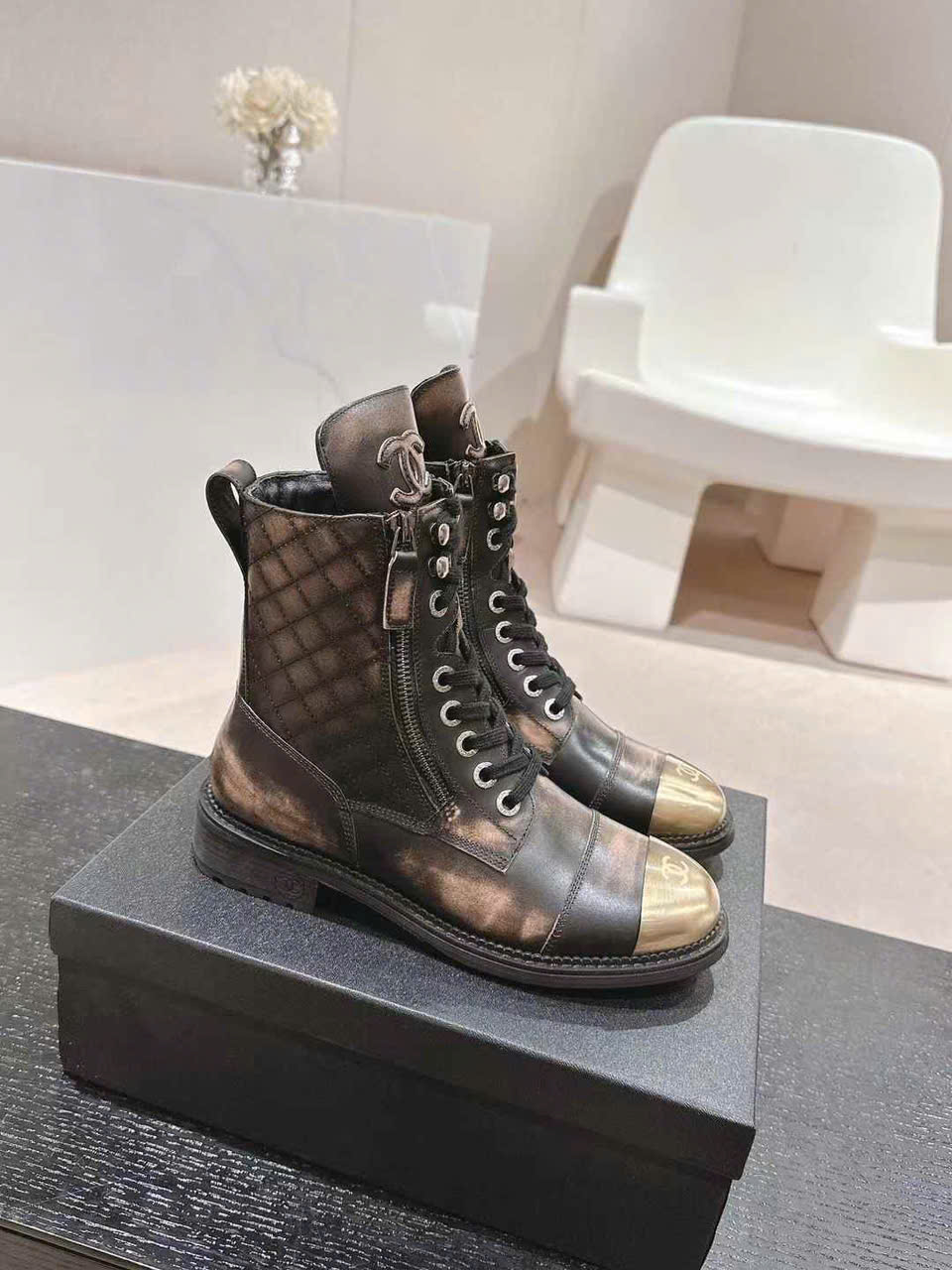 (1:1 replica) Chanel Leather Lace Up Ankle Boots