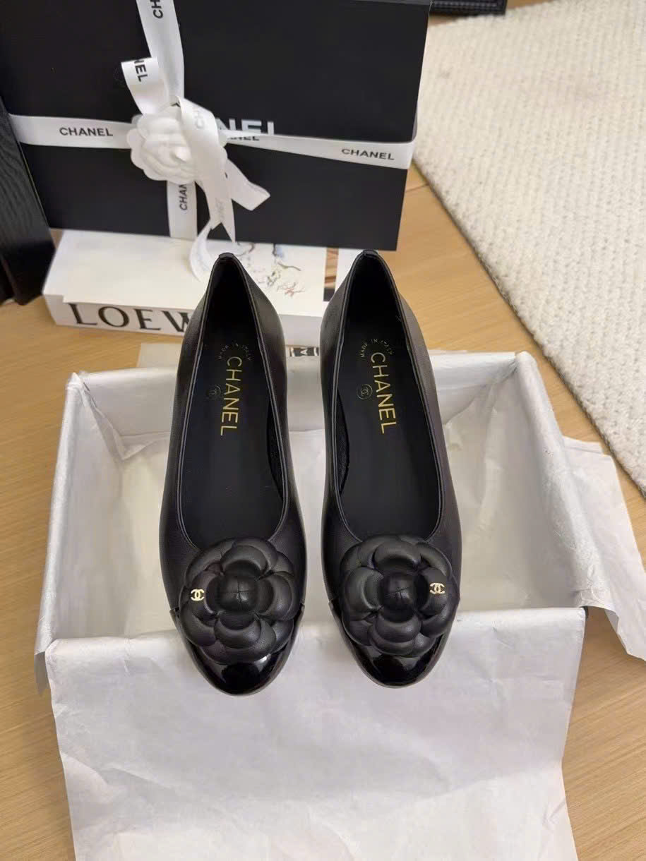 (1:1 replica) Chanel Vinatges Monogram Women s Shoes