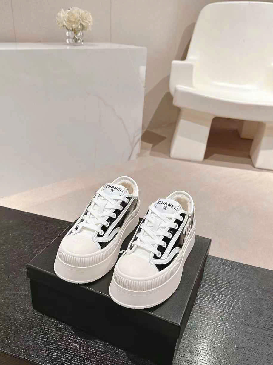 (1:1 replica) Chanel C Logo Sneakers Shoes
