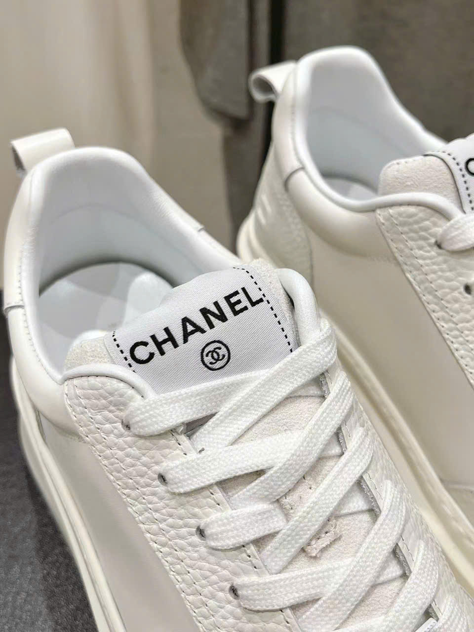 (1:1 replica) Chanel C Logo Sneakers Women s Shoes