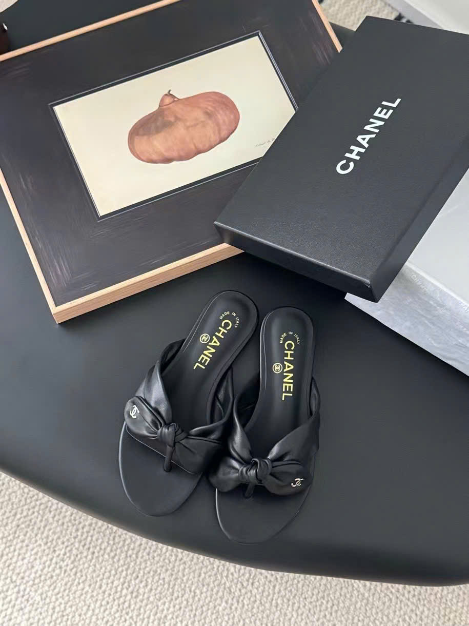 (1:1 replica) Chanel Flip Flop Women s Sandals