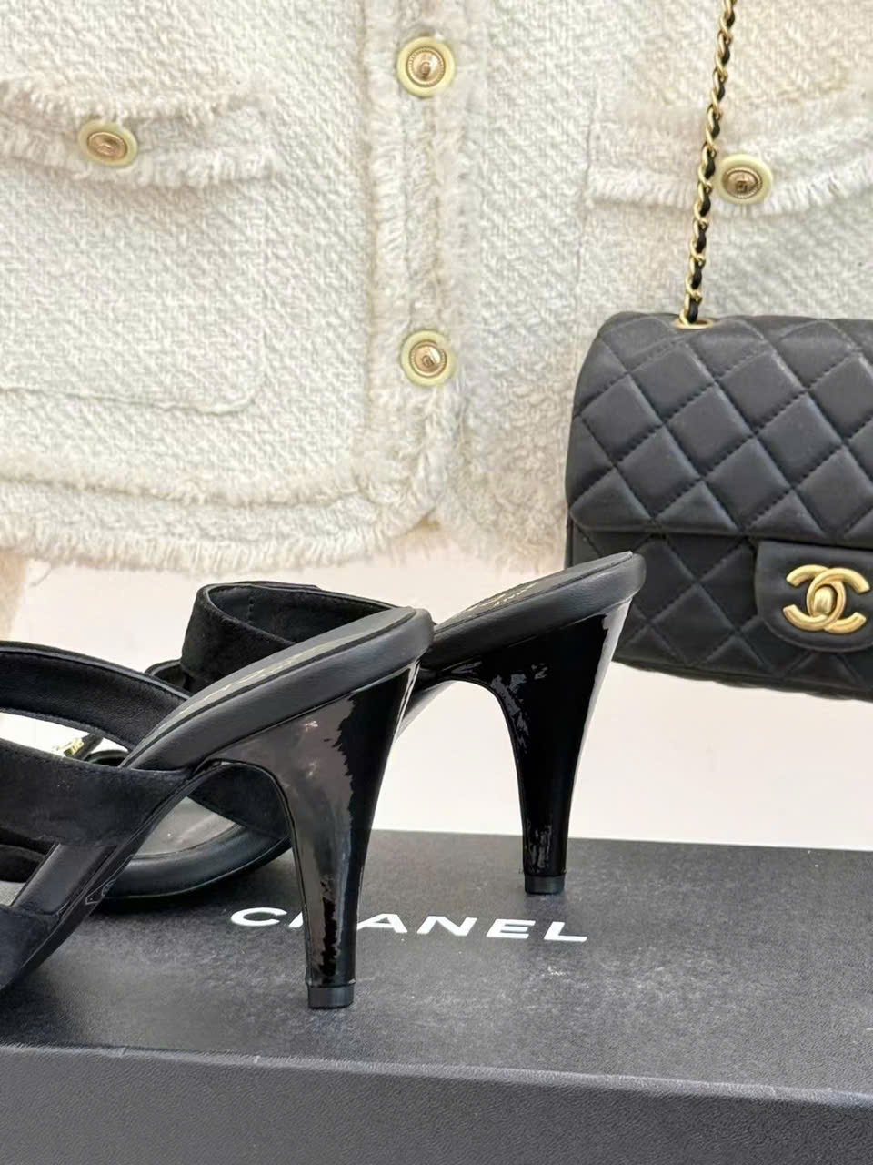 (1:1 replica) Chanel C Logo Women s Sandals 9cm