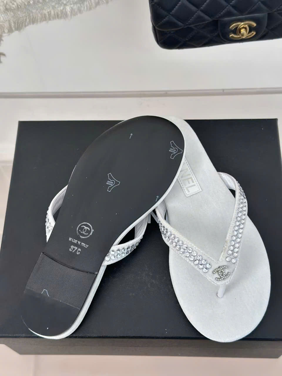 (1:1 replica) Chanel Women s Flip Flops Thongs