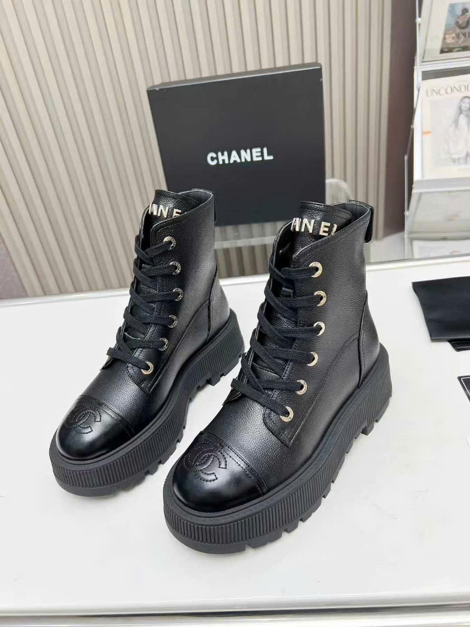 (1:1 replica) Chanel Platform Martin Boots