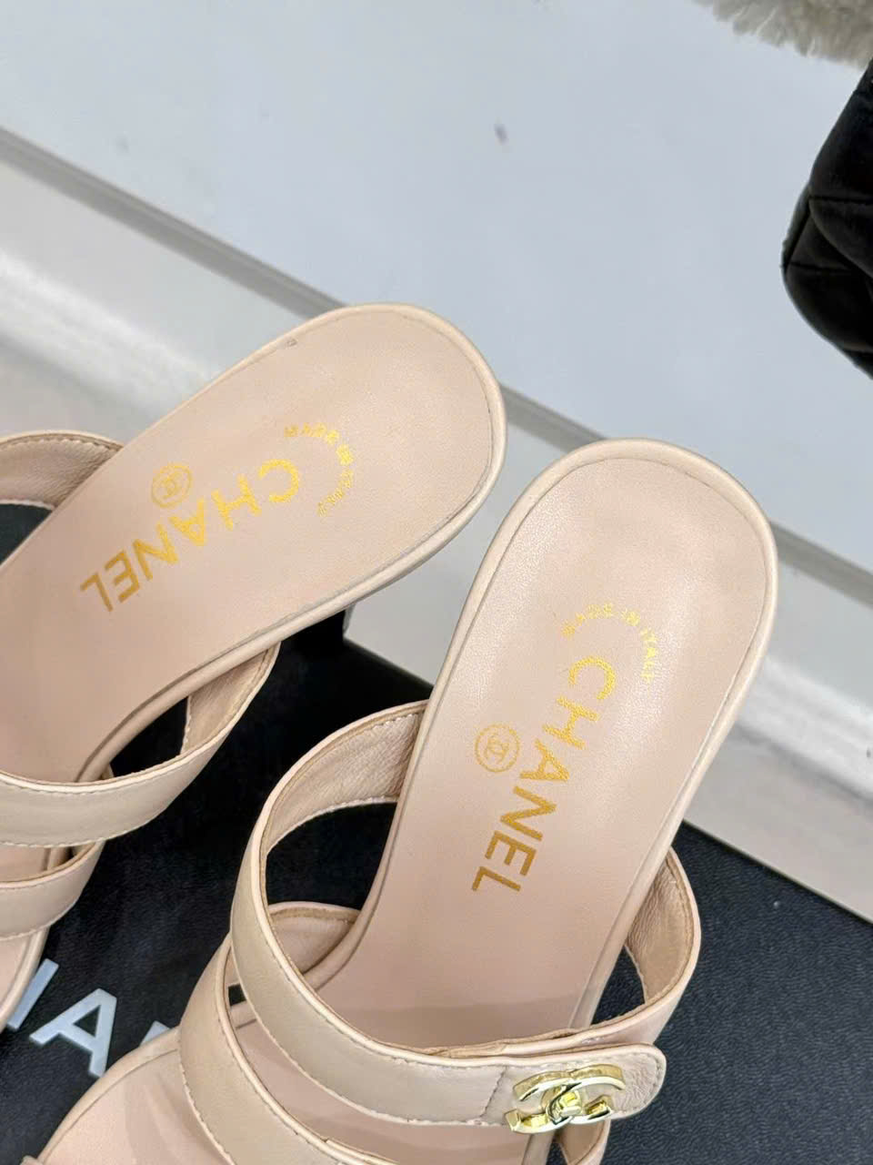(1:1 replica) Chanel C Logo Women s Sandals 9cm