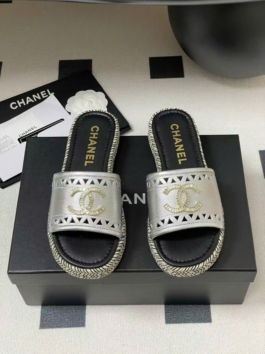 (1:1 replica) Chanel C Logo Women s Slides 2025