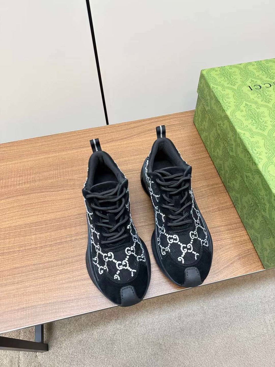 (1:1 replica) Gucci Women s Running Shoes 2023