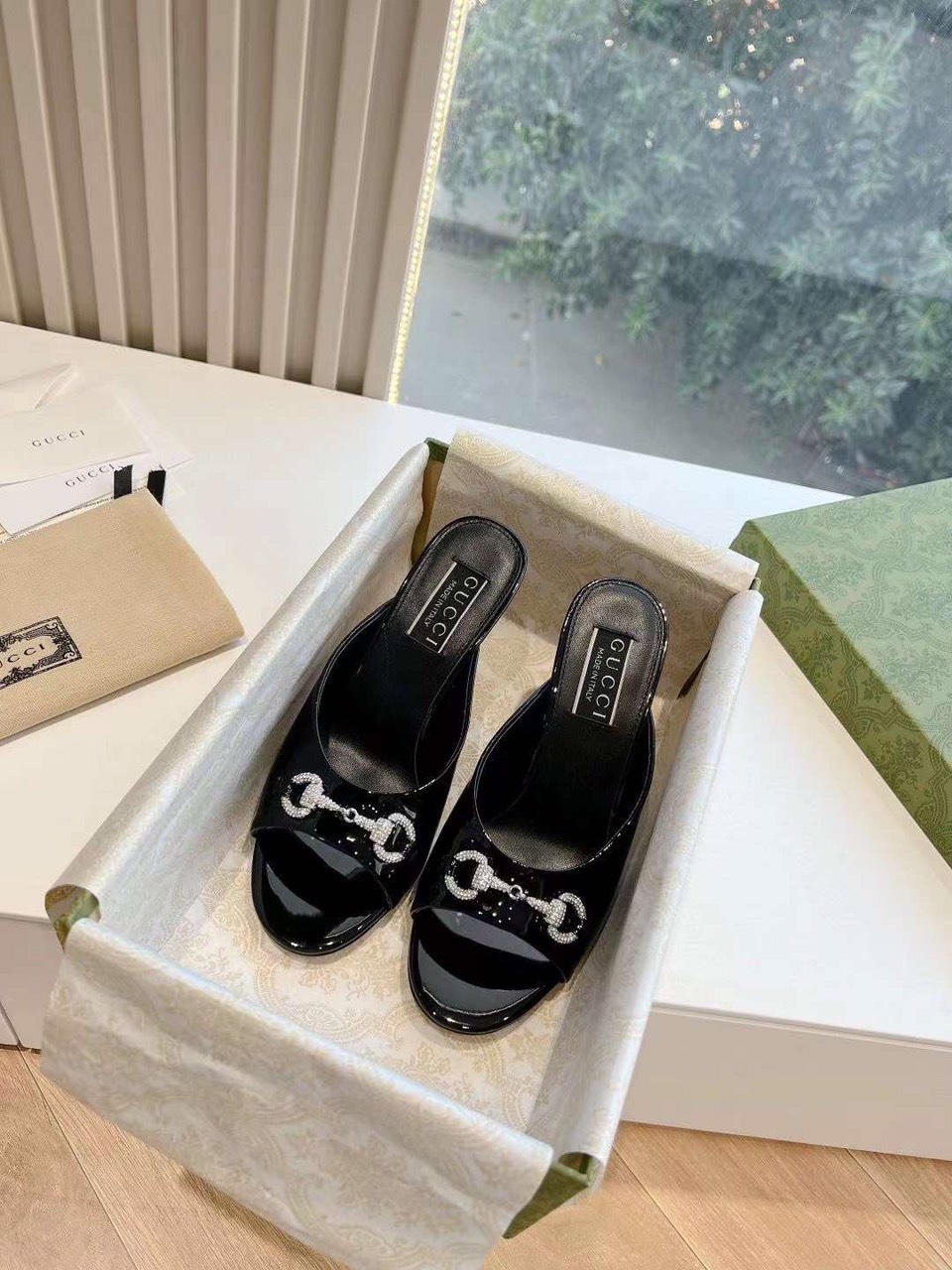 (1:1 replica) Gucci Horsebit Women s Sandal
