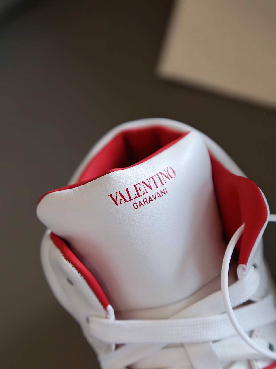 (1:1 replica) Valentino Garavani One Stud Unisex Shoes