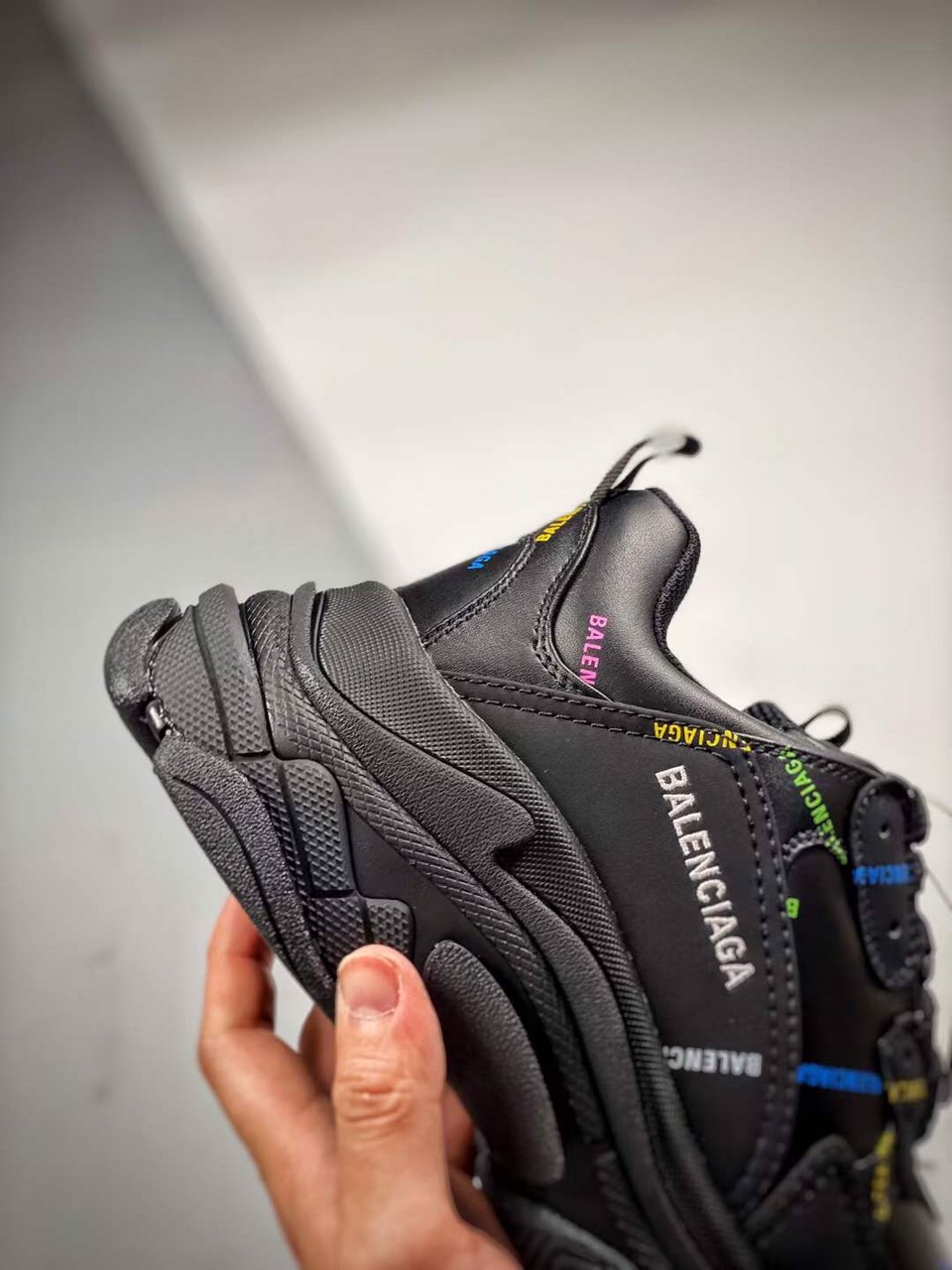 (1:1 replica) Balenciaga Unisex Tripple S Logo Shoes