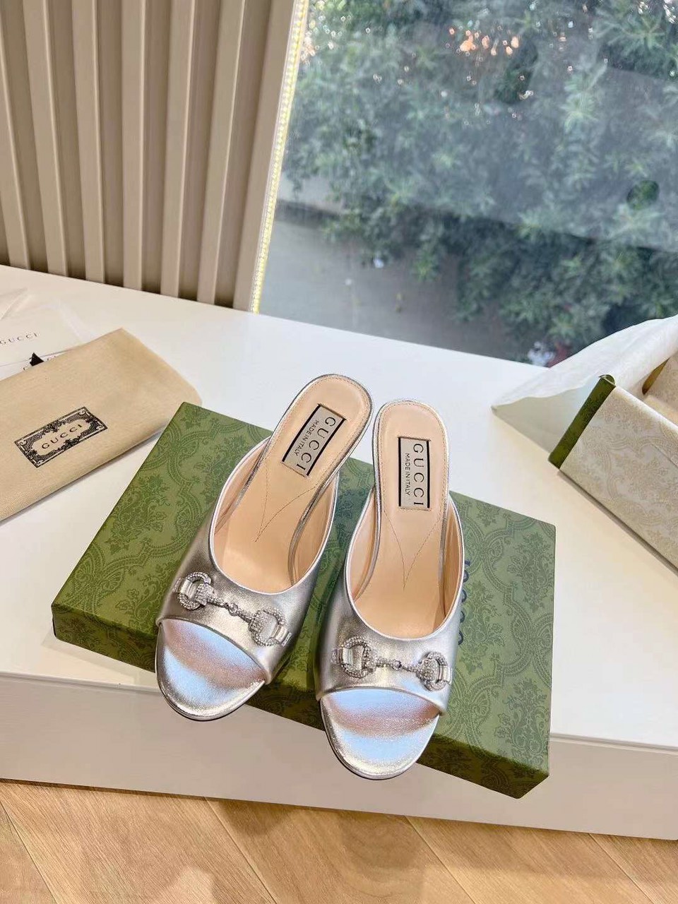 (1:1 replica) Gucci Horsebit Women s Sandal