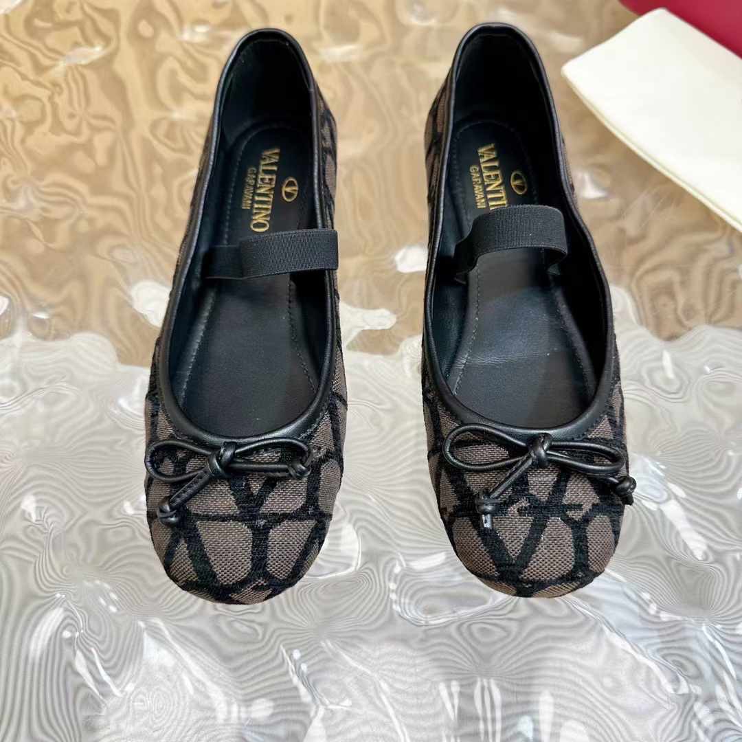(1:1 replica) Valentino Garavani Ballet Women s Shoes