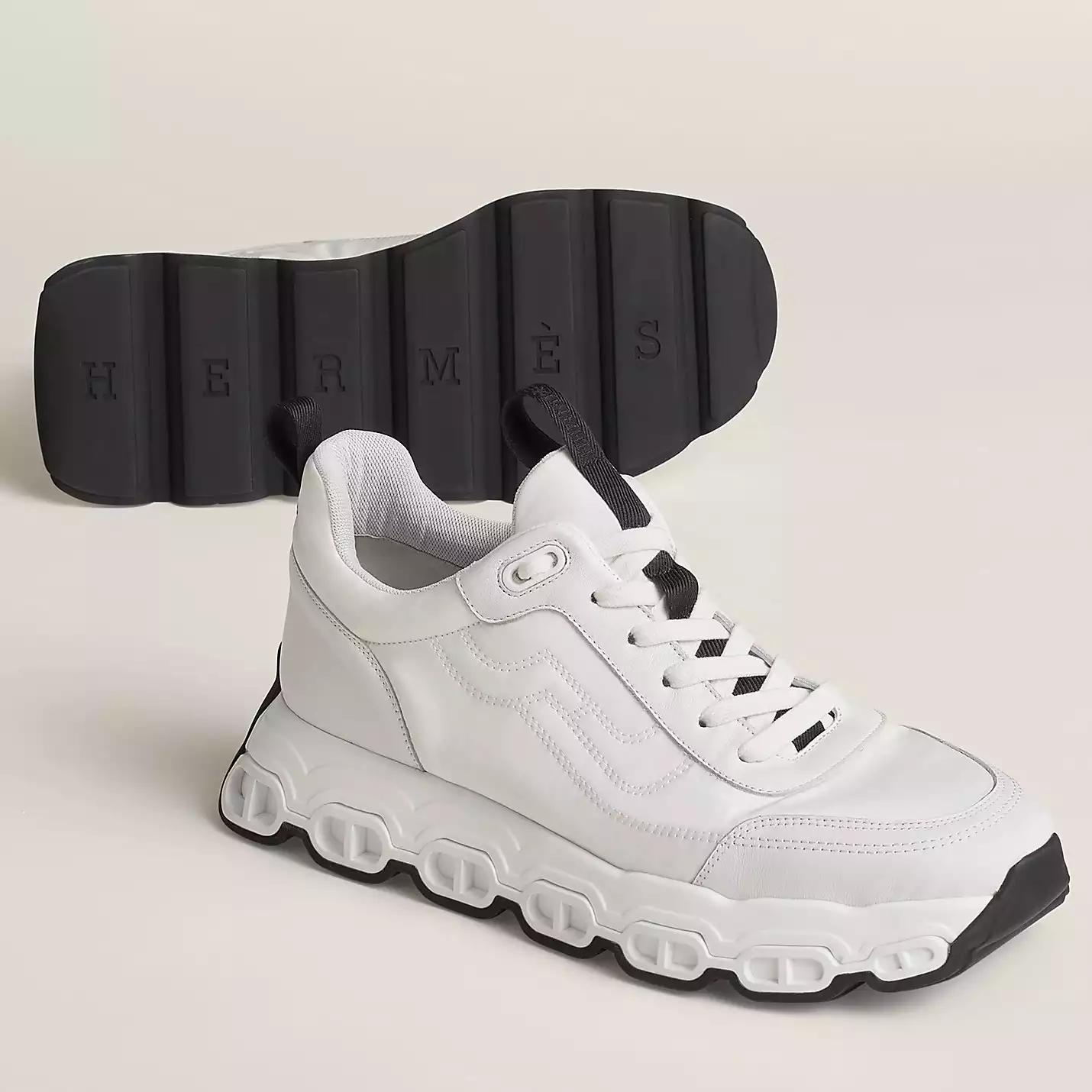 (1:1 replica) Hermes Men s Impulse Sneakers in White Fabric and Leather HM017
