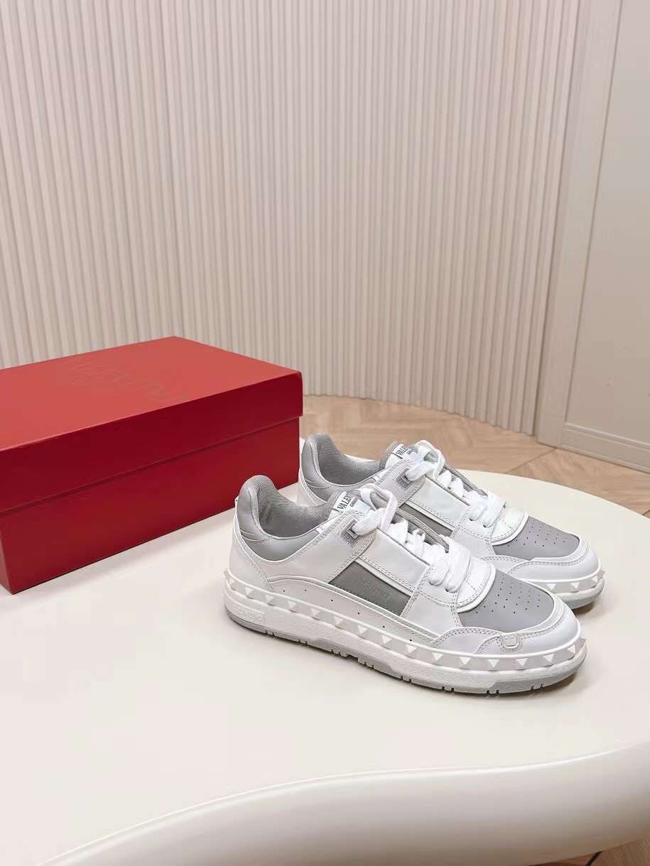 (1:1 replica) Valentino Garavani Sneaker Unisex Shoes