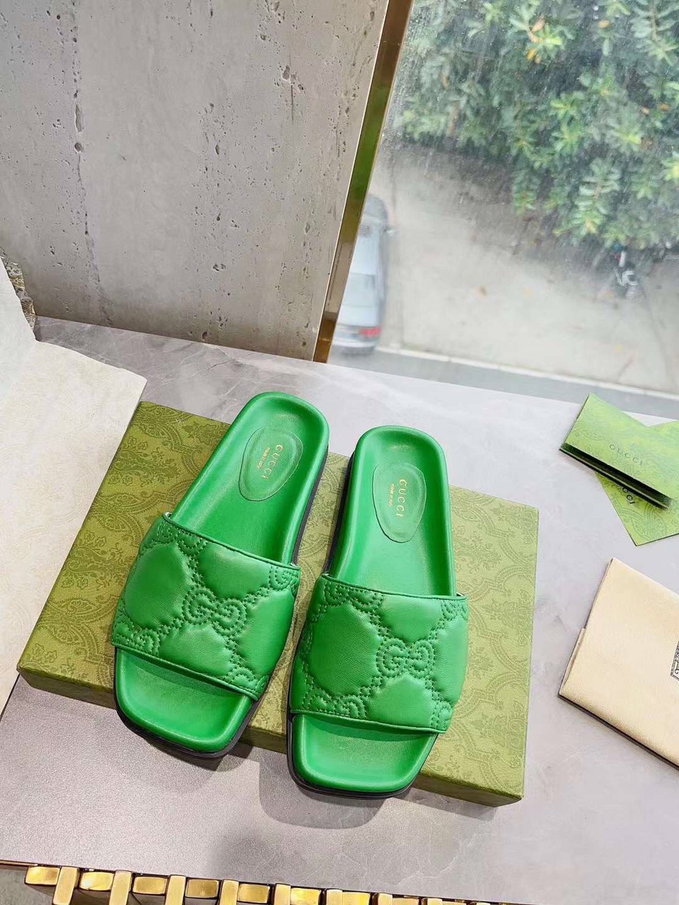 (1:1 replica) Gucci Slipper Leather Logo 2023